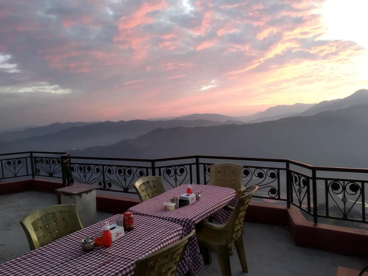 Hotel High Ground Inn Sarangkot Pokhara Exteriör bild