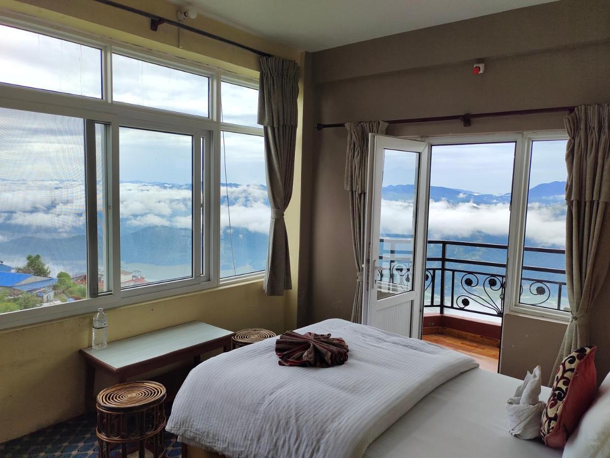 Hotel High Ground Inn Sarangkot Pokhara Exteriör bild