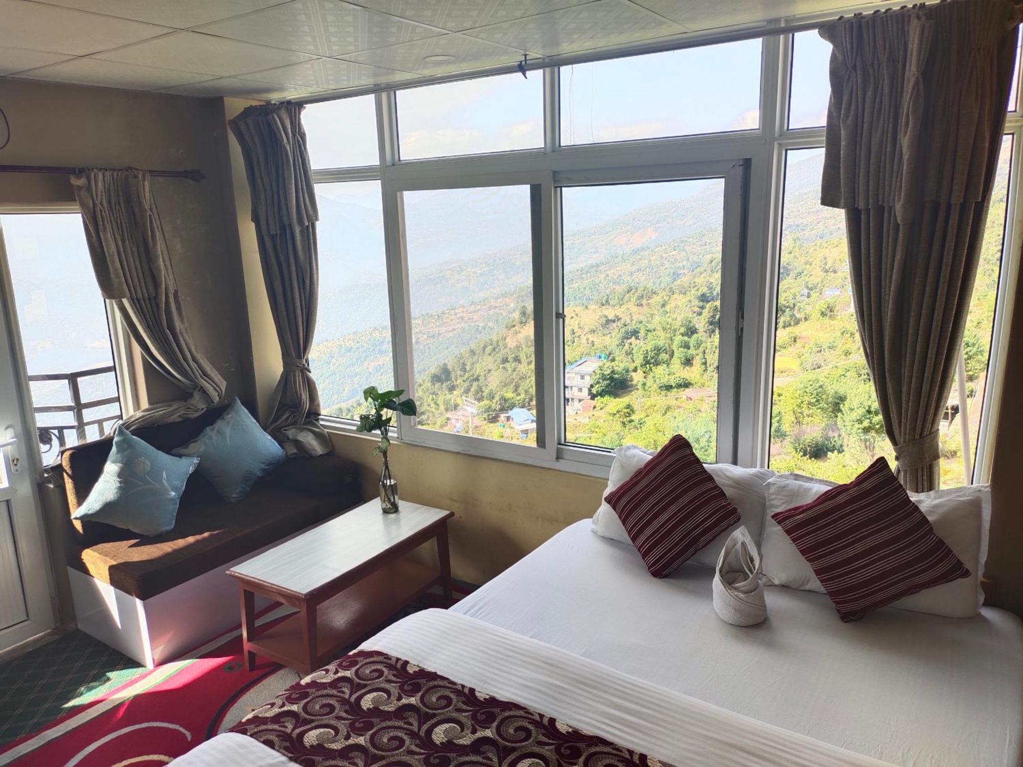Hotel High Ground Inn Sarangkot Pokhara Rum bild